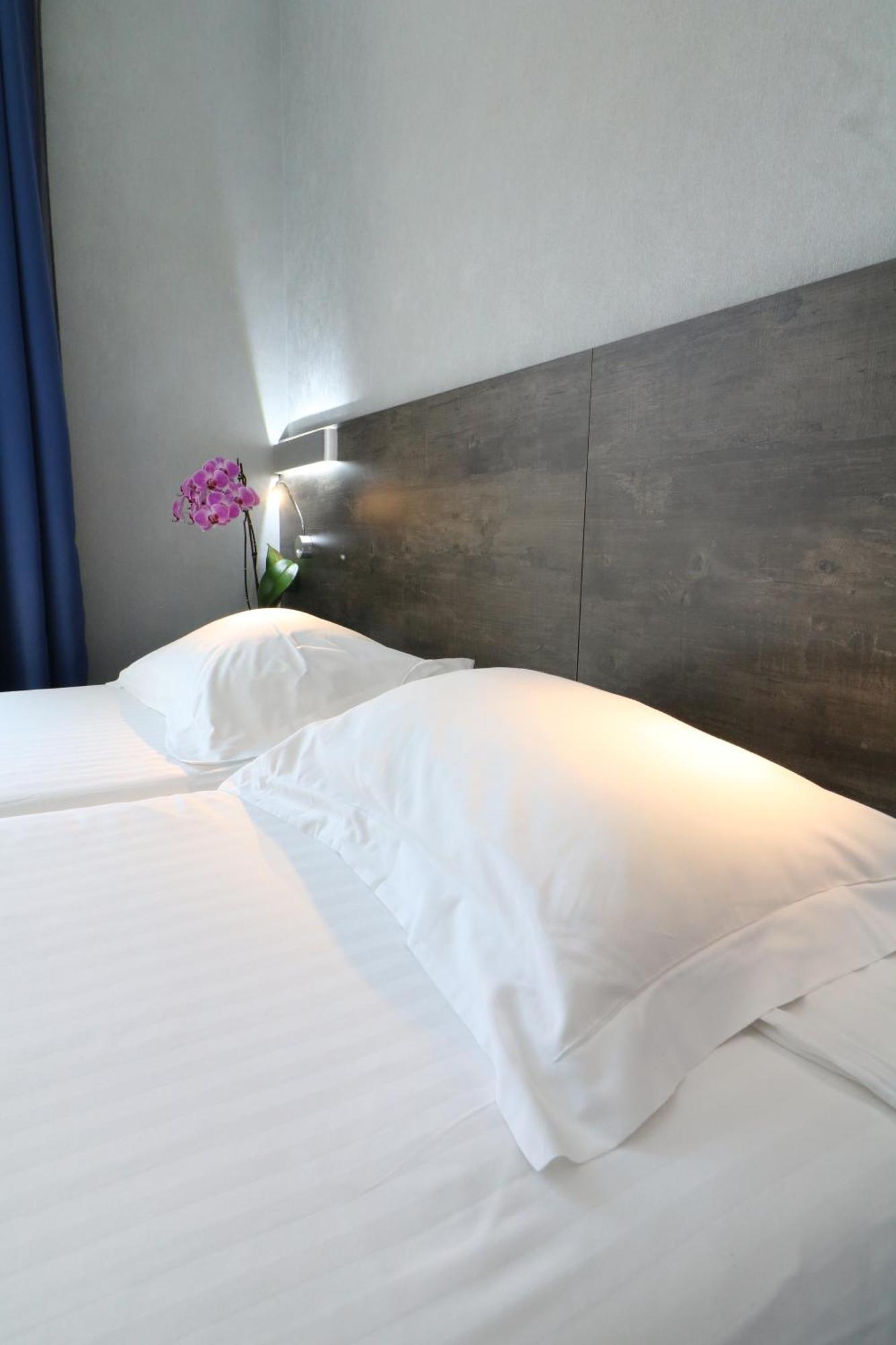 Hotel Napoleon Ла-Тюрби Экстерьер фото